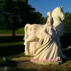 美女牽馬石雕，人物與馬雕塑