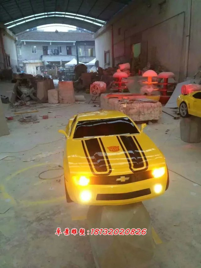 仿真汽車雕塑，廣場汽車玻璃鋼雕塑