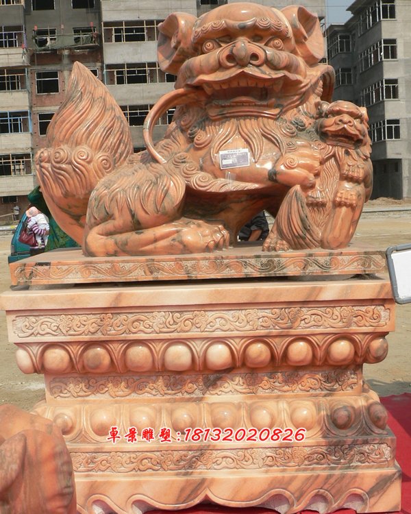 石頭看門(mén)獅子，卡通石雕獅子