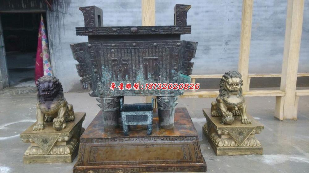 青銅鼎，四腳鼎，廣場(chǎng)銅鼎雕塑