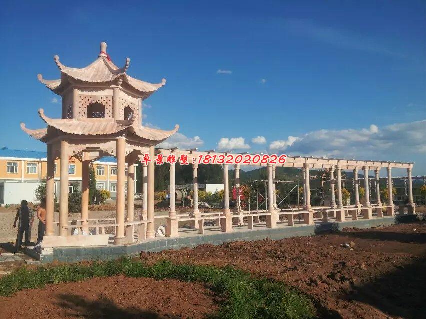 晚霞紅石涼亭，長廊石雕