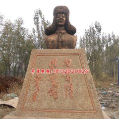 雷鋒銅雕，廣場英雄銅雕
