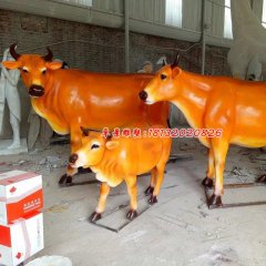 玻璃鋼牛雕塑，玻璃鋼動物雕塑