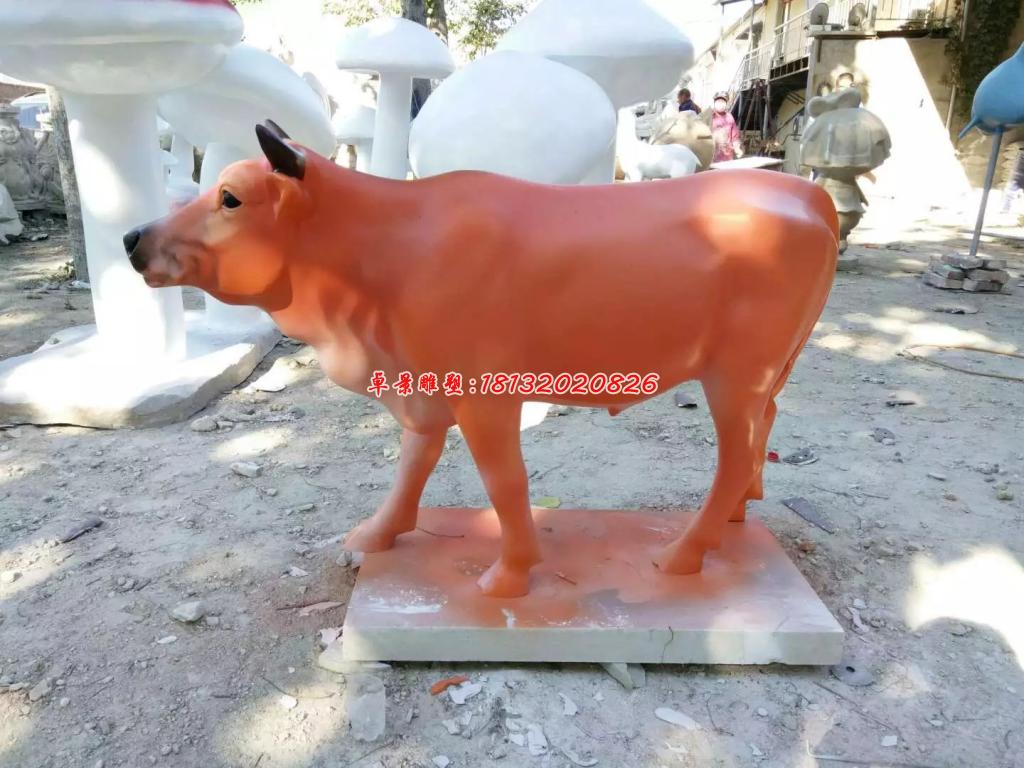 玻璃鋼牛雕塑，玻璃鋼動(dòng)物雕塑