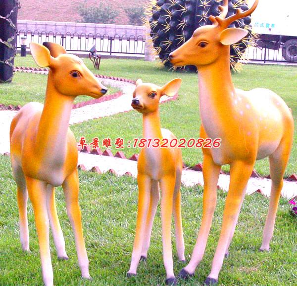 玻璃鋼動(dòng)物雕塑，公園梅花鹿雕塑