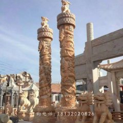 盤(pán)龍柱石雕，晚霞紅盤(pán)龍柱