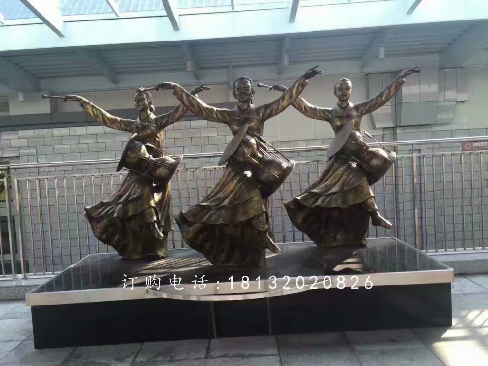 少數(shù)民族跳舞雕塑,廣場(chǎng)人物銅雕
