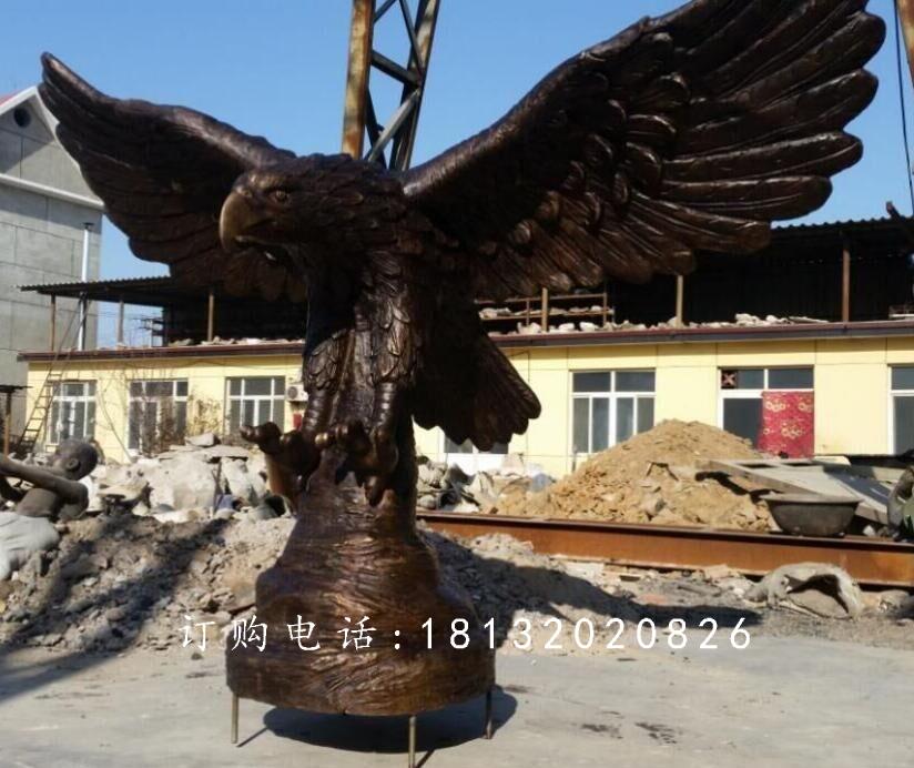 雄鷹展翅銅雕，廣場銅雕鷹