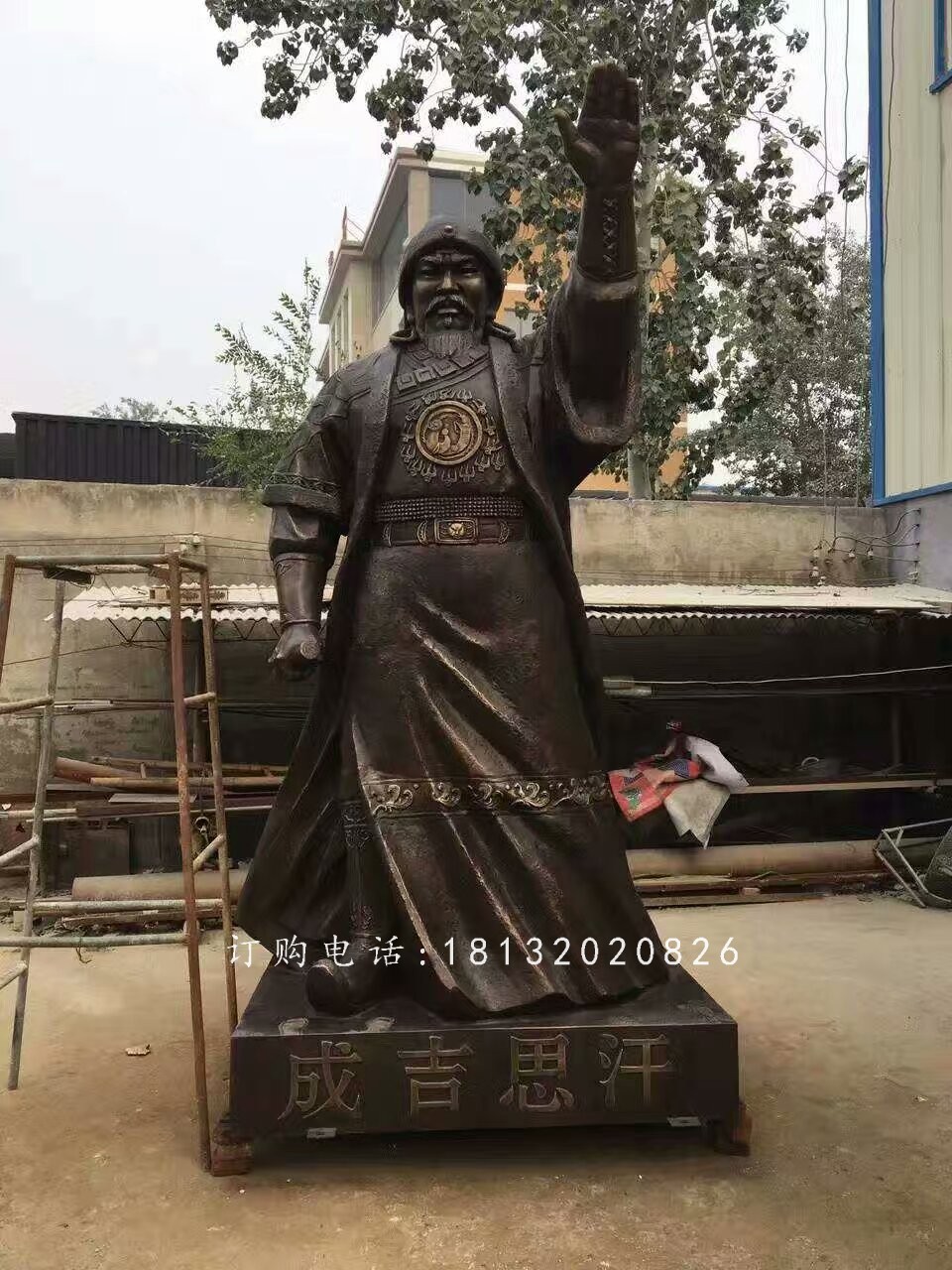 成吉思汗銅雕，廣場古人雕塑