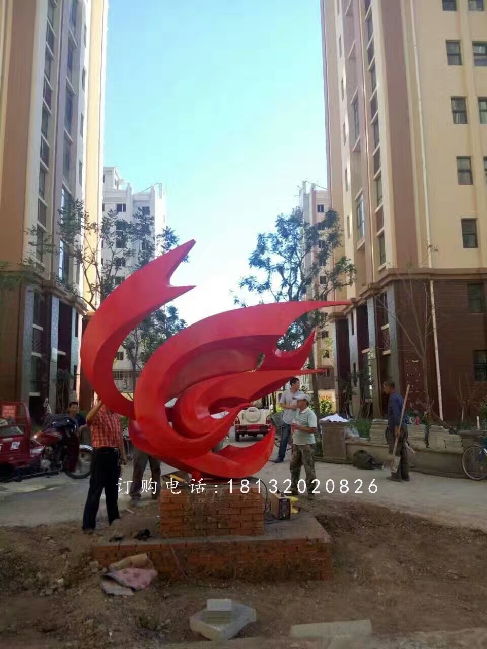 不銹鋼飛翔雕塑，小區(qū)景觀雕塑