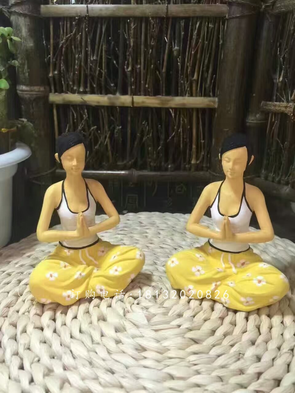 練瑜伽的女孩雕塑，玻璃鋼人物雕塑