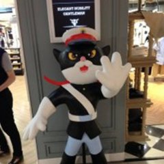 黑貓警長雕塑，玻璃鋼動(dòng)畫人物雕塑
