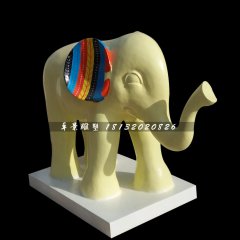 玻璃鋼大象雕塑，玻璃鋼商場(chǎng)雕塑