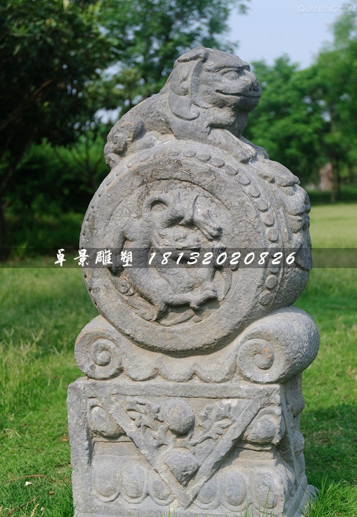 仿古石門墩，獅子抱鼓石