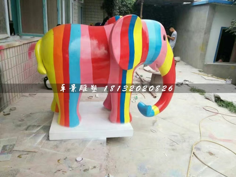 彩繪大象雕塑，玻璃鋼動物雕塑