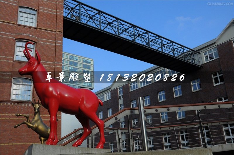 鹿雕塑，玻璃鋼動(dòng)物雕塑