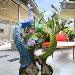 玻璃鋼孔雀雕塑，動(dòng)物雕塑