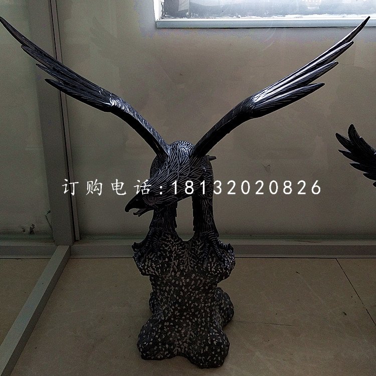 雄鷹展翅石雕，老鷹石雕