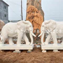 象鼻向下大象石雕，公園動(dòng)物石雕
