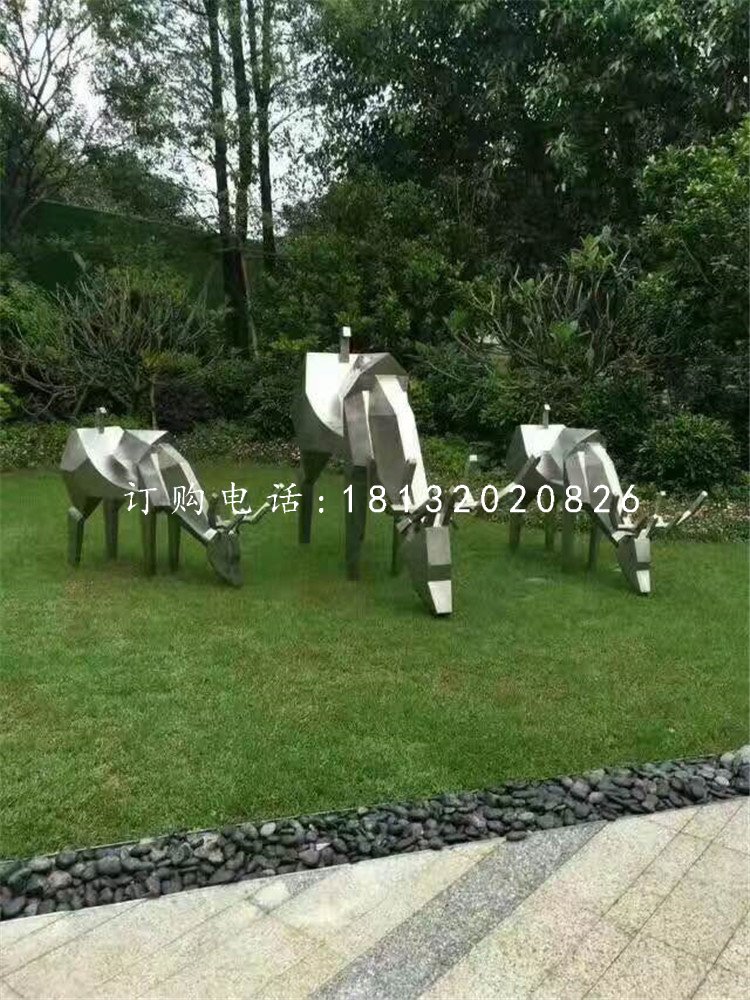 小鹿吃草雕塑，不銹鋼動物 (3)
