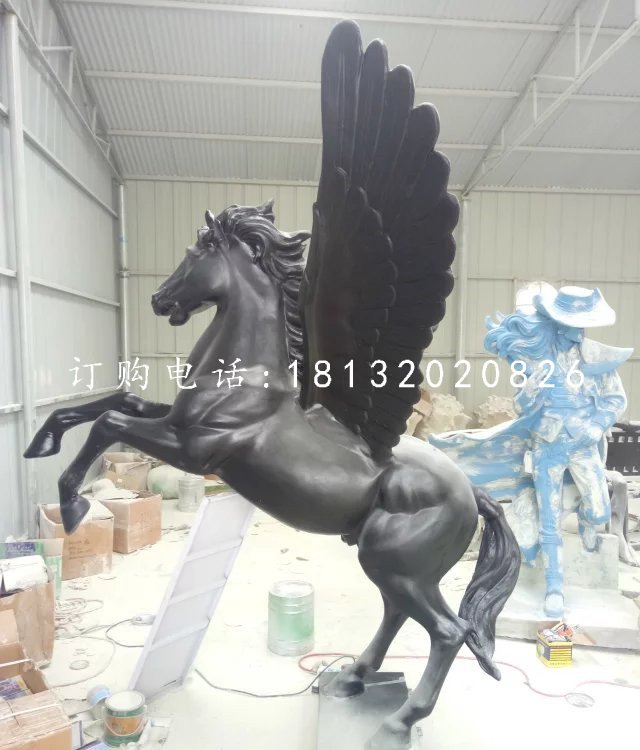 飛馬雕塑，廣場銅馬雕塑