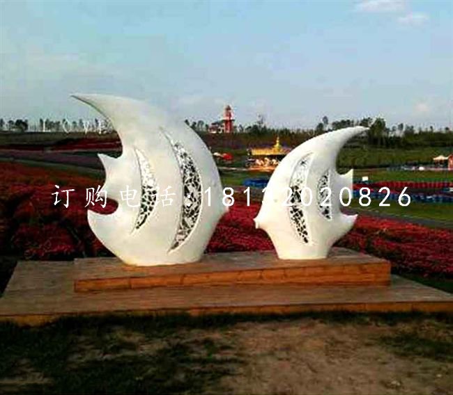 玻璃鋼抽象魚雕塑，公園景觀雕塑