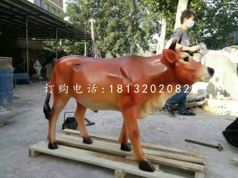 大黃牛雕塑，玻璃鋼動(dòng)物雕塑