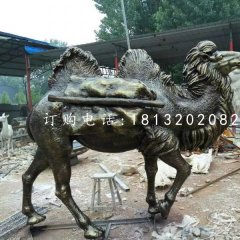馱貨駱駝雕塑，玻璃鋼仿銅動(dòng)物雕塑