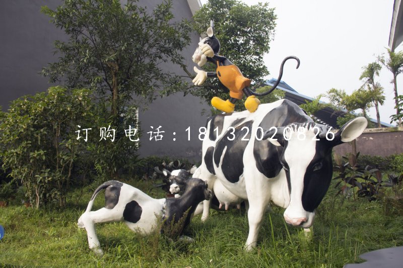玻璃鋼奶牛雕塑，公園動(dòng)物雕塑