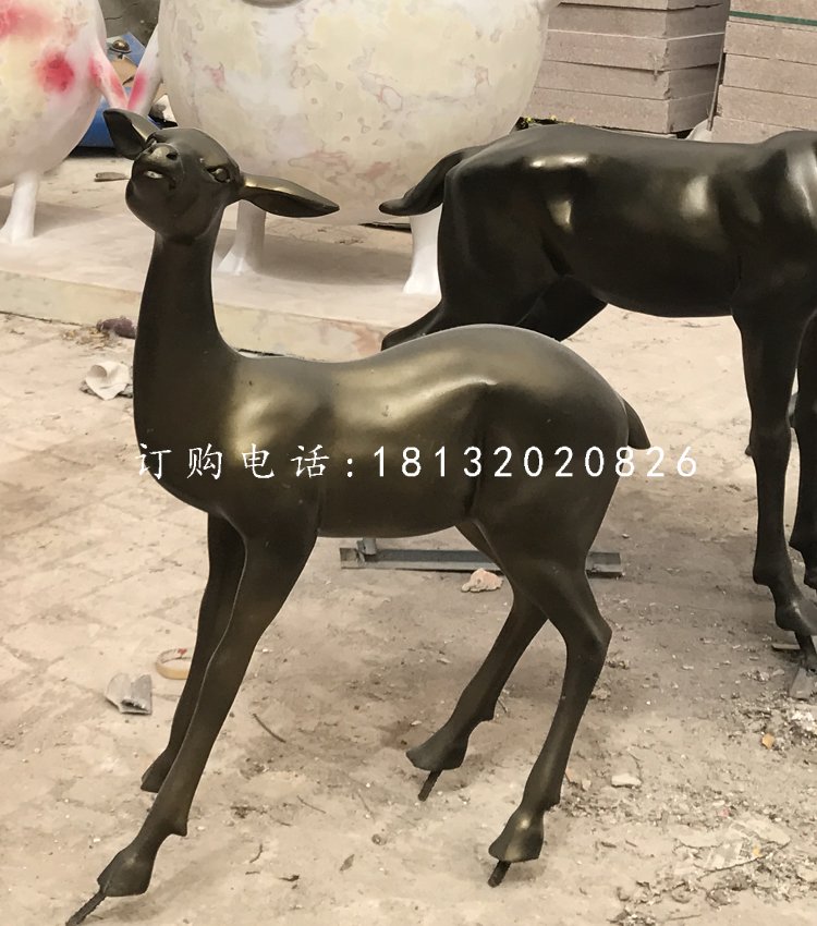 玻璃鋼仿銅小鹿，玻璃鋼動物雕塑