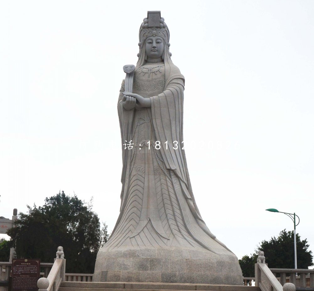 媽祖石雕，廣場神仙石雕.jpg