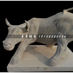 華爾街牛石雕，青石牛雕塑