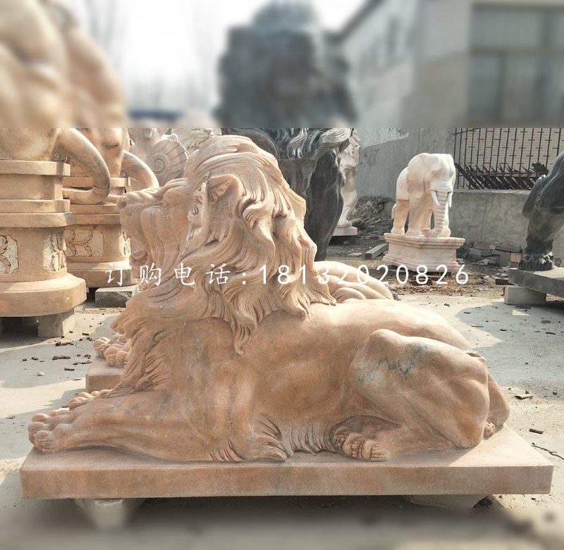 趴著的西洋獅子石雕，晚霞紅獅子.jpg