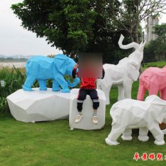 玻璃鋼粉紅小象雕塑，玻璃鋼抽象動(dòng)物雕塑
